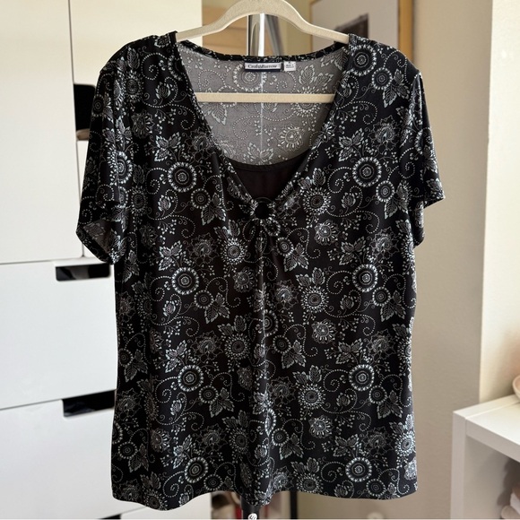 Croft and Barrow Black and Gray Patterned Women's Top Size XL - Picture 3 of 3